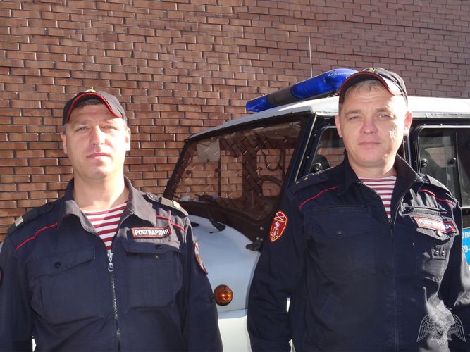  В Междуреченске бойцы Росгвардии задержали уличного грабителя, совершившего нападение на супружескую пару