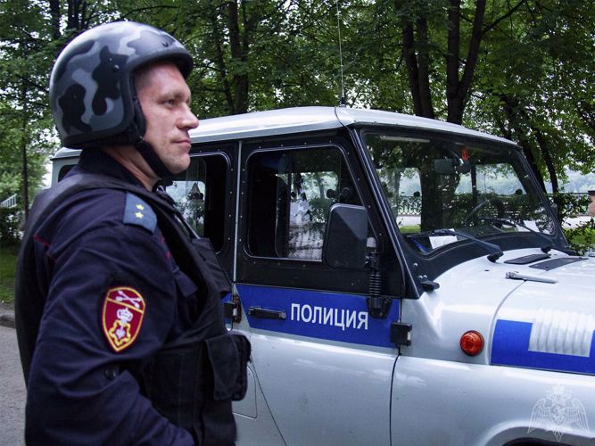 Новокузнецкие бойцы Росгвардии задержали злоумышленника, обворовавшего своего соседа