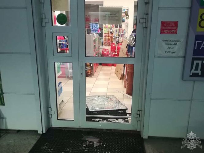  Росгвардейцы задержали дебошира, который повредил имущество АЗС 