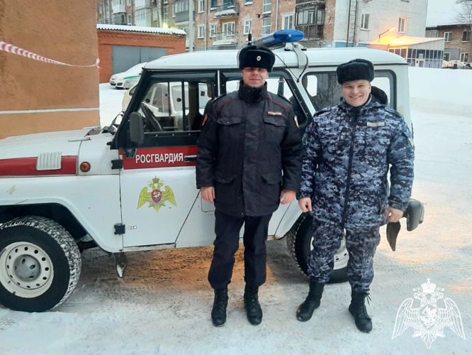 Росгвардейцы по сигналу очевидца пресекли гаражную кражу (ФОТО)