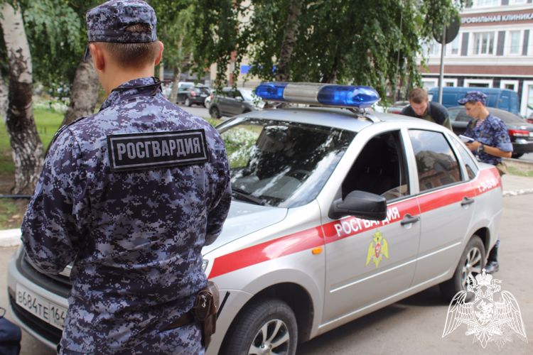 Росгвардейцы задержали похитителя средств личной гигиены из супермаркета (ВИДЕО)
