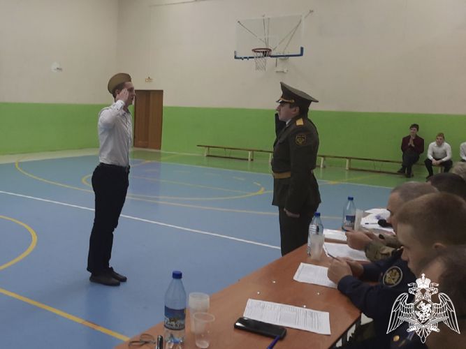 Представители Росгвардии оценили строевую подготовку кемеровских юнармейских отрядов