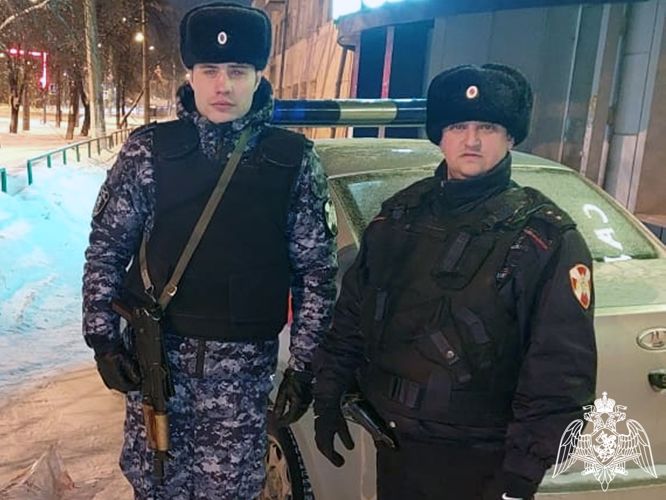 Росгвардейцы пресекли кражу с проникновением в торговую точку (ВИДЕО)