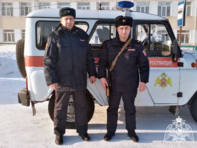 Росгвардейцы помогли забывшему дорогу пенсионеру вернуться домой 