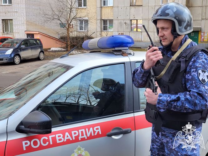 Росгвардейцы задержали разыскиваемого рецидивиста за кражу средств гигиены из супермаркета (ВИДЕО)