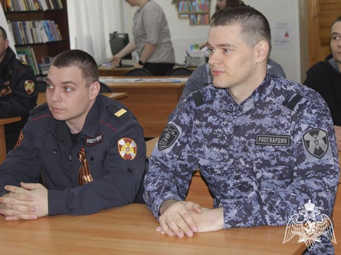 В Кузбассе сотрудники Росгвардии приняли участие в памятных мероприятиях в честь годовщины трагических событий на Чернобыльской АЭС