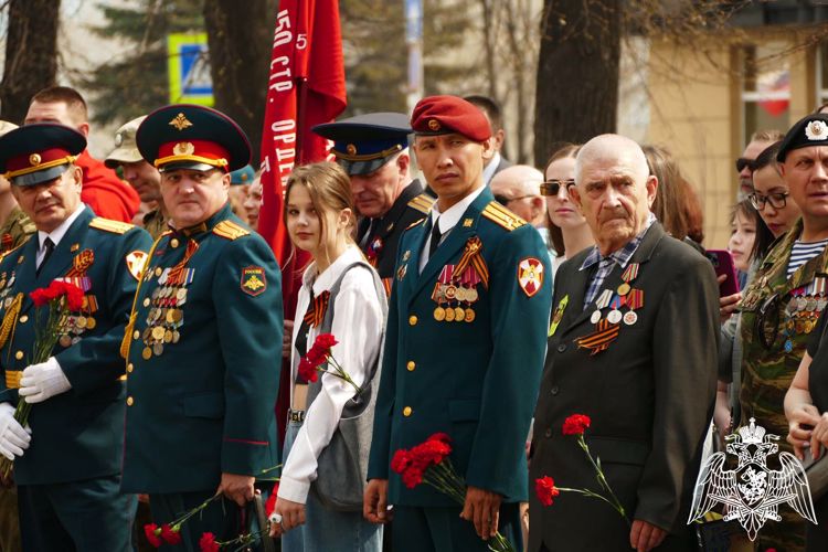 Кузбасские росгвардейцы почтили память павших за Родину
