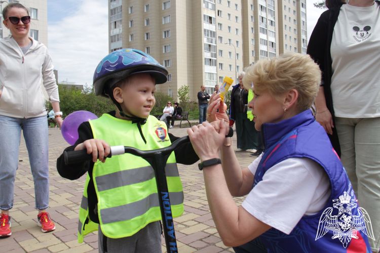 Росгвардия и благотворительный фонд «Счастье детям» устроили в Кузбассе праздник для детей участников СВО  (ВИДЕО)