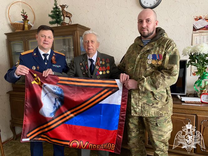 Ветеран войск правопорядка исполнил мечту 100-летнего участника Великой Отечественной войны