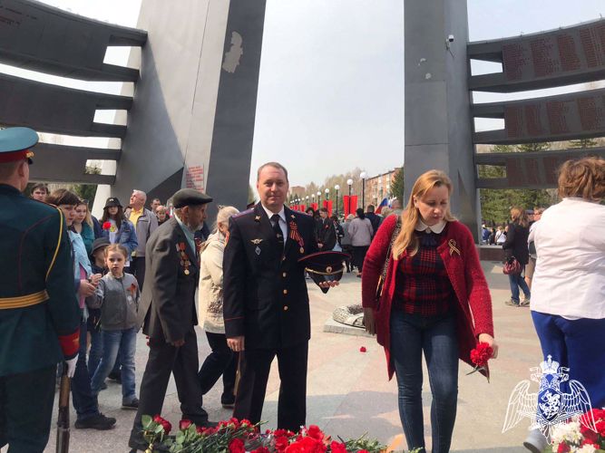 Кузбасские росгвардейцы почтили память павших за Родину