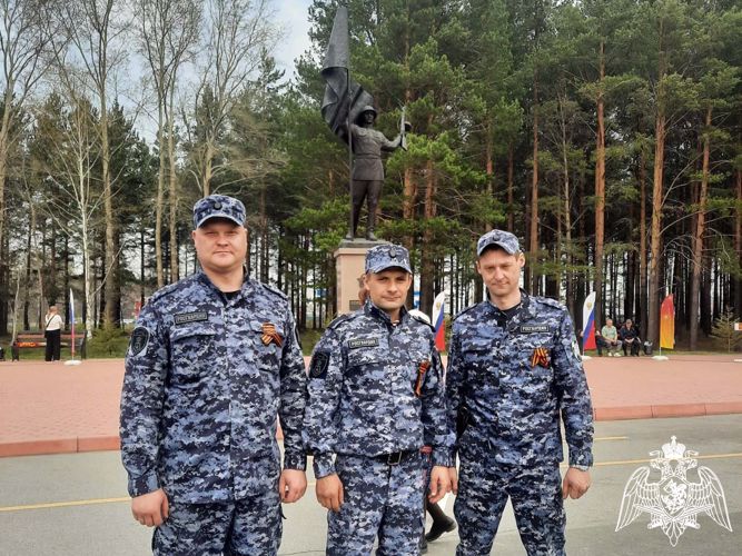 Кузбасские росгвардейцы почтили память павших за Родину