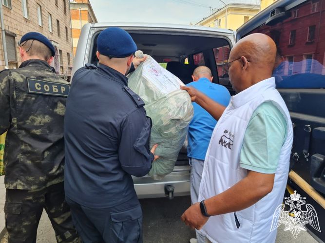 Неравнодушные кузбассовцы поддержали защитников Донецка и Луганска из Росгвардии (ВИДЕО)