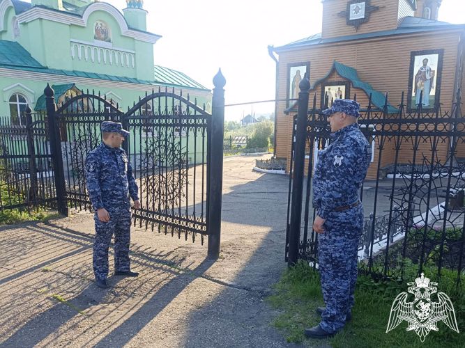 Росгвардия обеспечила безопасность в День Святой Троицы