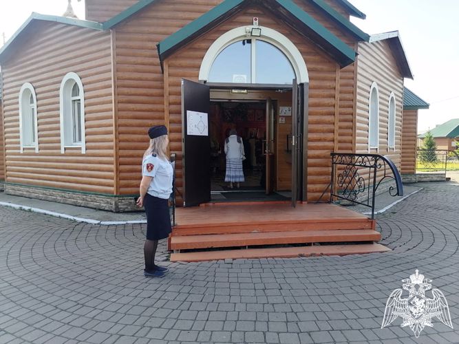 Росгвардия обеспечила безопасность в День Святой Троицы