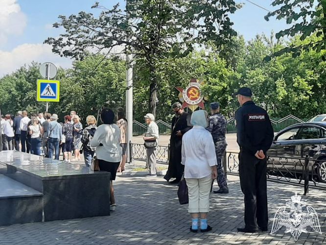 Росгвардейцы почтили память жертв Великой Отечественной войны 