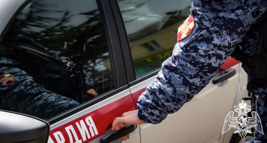 Росгвардейцы пресекли противоправные действия в отношении 39-летней жительницы Кузбасса
