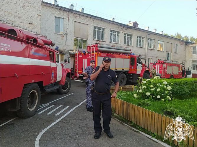 Новокузнецкие росгвардейцы предотвратили пожар в детском саду (ВИДЕО)