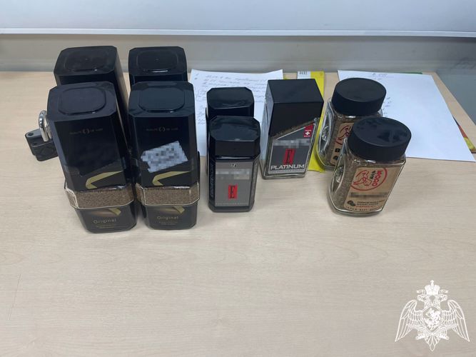 Росгвардейцы задержали похитительницу бодрящего напитка из гипермаркета (ВИДЕО)