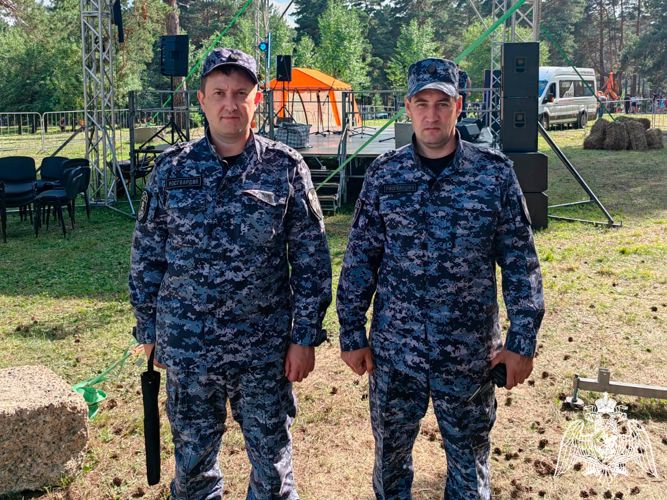 Росгвардейцы обеспечили безопасность массового фестиваля «Pro-Пикник» в Кузбассе