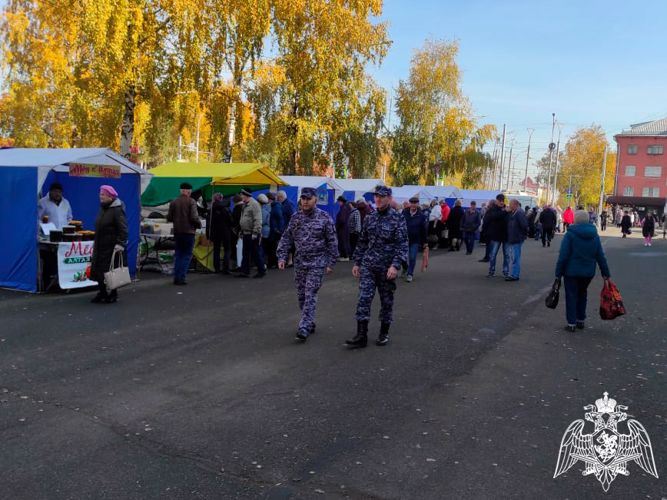 Кузбасские росгвардейцы обеспечили правопорядок на областной ярмарке
