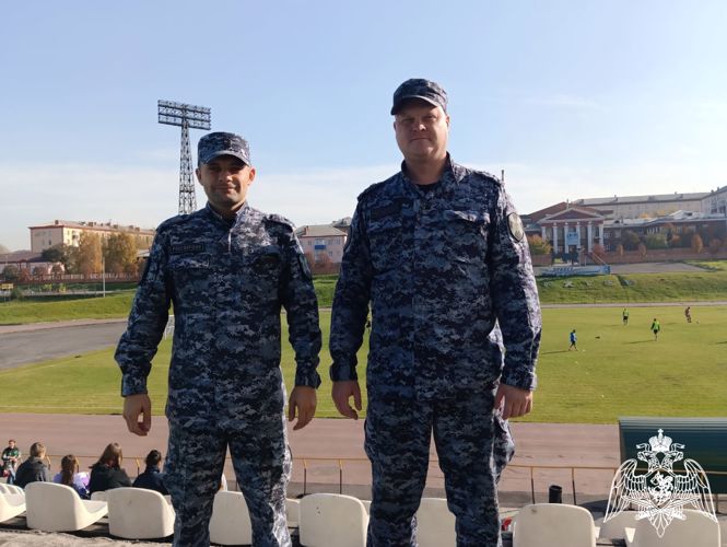 Росгвардейцы обеспечили безопасность футбольного матча чемпионата Кузбасса