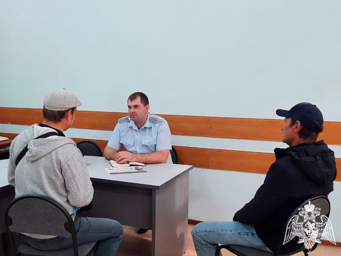 В Кузбассе прошла встреча с заинтересованными в службе в Росгвардии гражданами