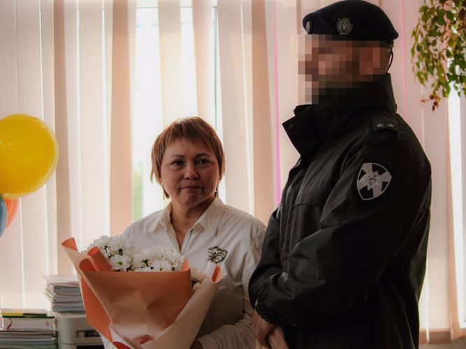 Спецназовец Росгвардии сделал трогательный сюрприз для своего учителя (ТВН г. Новокузнецк)