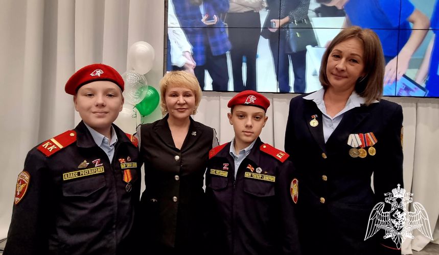 Воспитанники Росгвардии поделились со сверстниками успешным опытом выступления на международном конкурсе