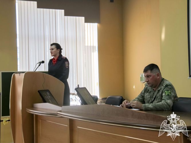 Кузбасским росгвардейцам напомнили о соблюдении дисциплины на дороге