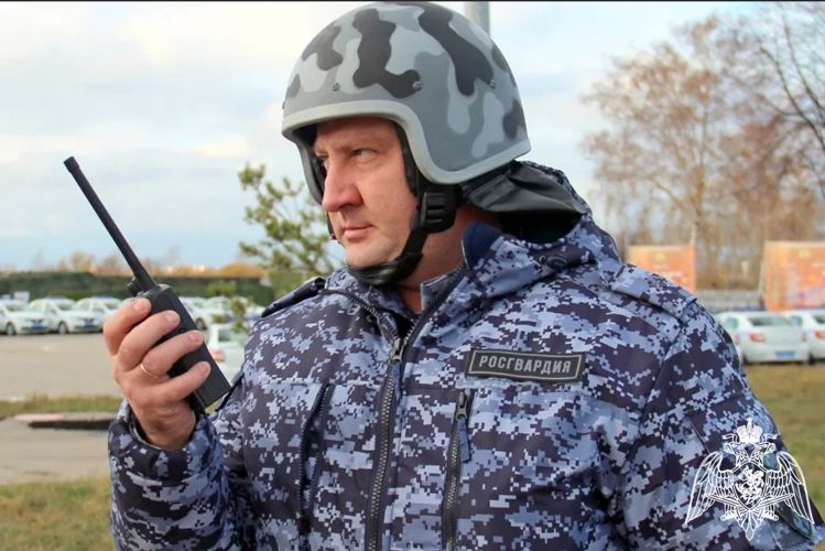 Росгвардейцы пришли на помощь новокузнечанке, на которую напал сожитель