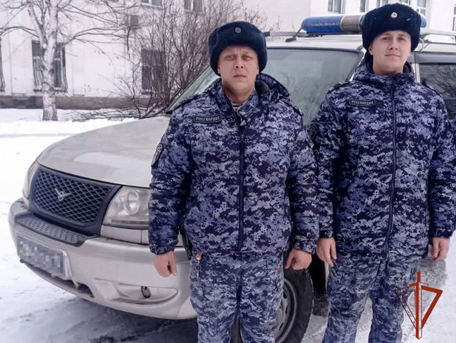 Росгвардейцы задержали молодых грабителей с АЗС (ВИДЕО)