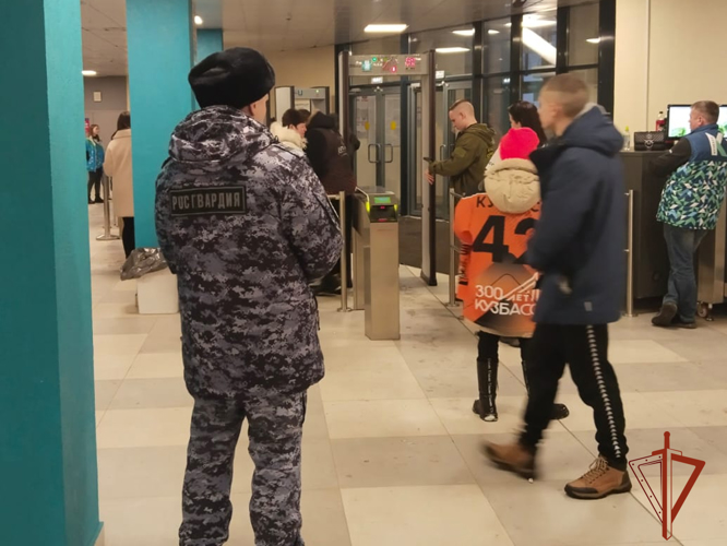 Росгвардейцы обезопасили гостей и участников очередного матча Чемпионата России по бенди в Кемерове