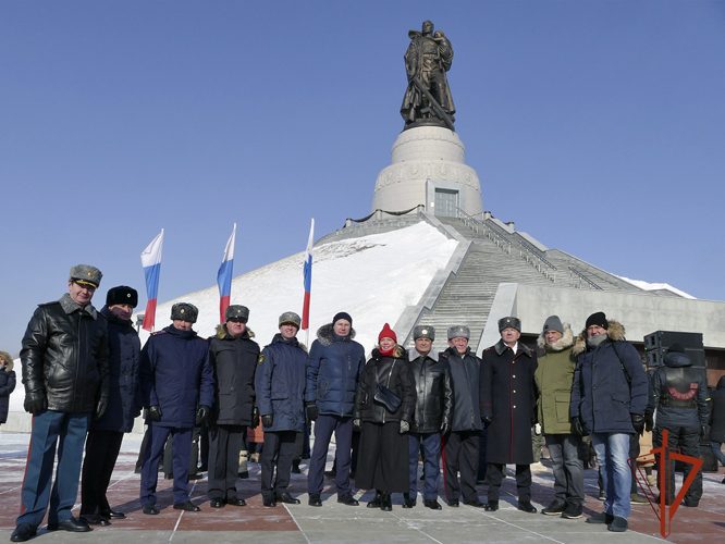Генерал-майор Юрий Кель почтил память павших защитников Отечества