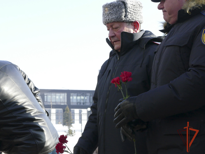 Генерал-майор Юрий Кель почтил память павших защитников Отечества
