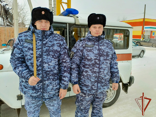 Росгвардейцы помогли горожанке вернуть домой пропавшего подростка