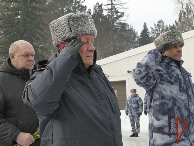 В Кузбассе вспоминают погибших омоновцев
