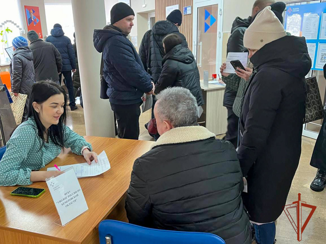 Кузбасские росгвардейцы приняли участие в ярмарке вакансий