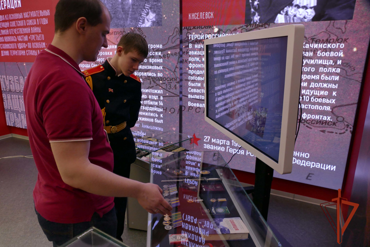 В Кузбасском государственном краеведческом музее Росгвардия представила трофеи СВО