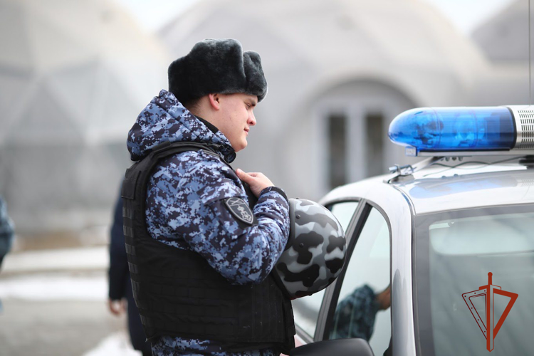 Росгвардейцы задержали дебошира, разгромившего комнату отдыха в сауне (ФОТО)