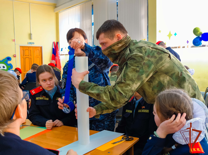 Росгвардейцы провели для школьников День космонавтики 