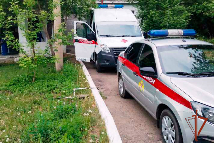 Росгвардейцы защитили работников скорой помощи от буйного «пациента»