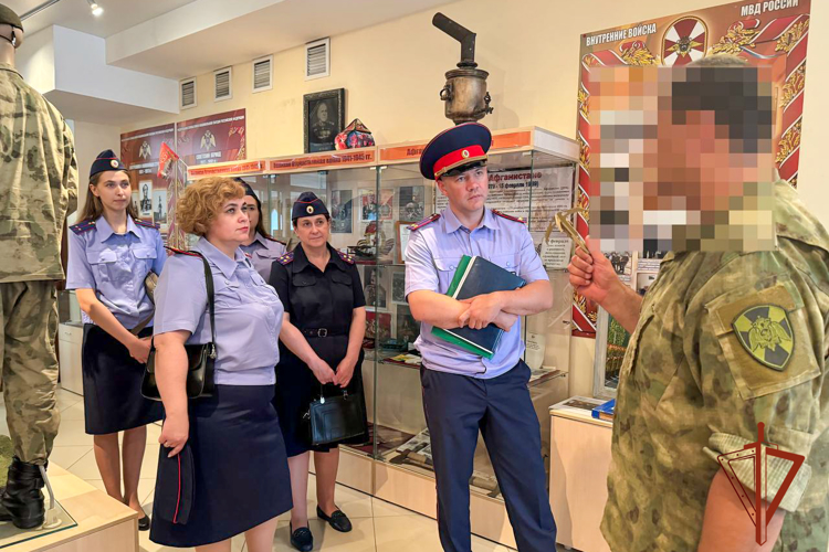 Отряд специального назначения «Кузбасс» провел экскурсию для сотрудников Следственного комитета 