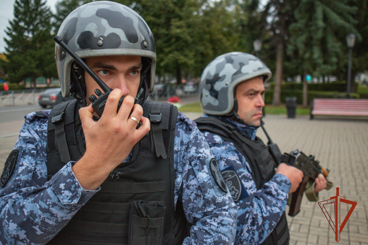 Росгвардейцы задержали новокузнечанина, который может быть причастен к нанесению травм своей возлюбленной
