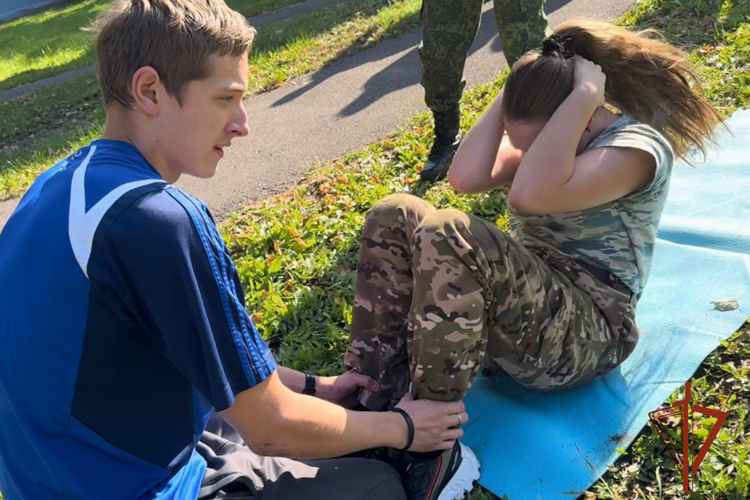 Росгвардия поддержала юнармейцев на первенстве по военно-прикладным видам спорта в Кемерове