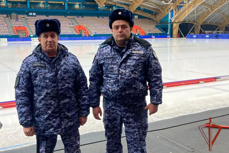 Росгвардейцы приняли необходимые меры безопасности на матче Всероссийского чемпионата по хоккею с мячом 