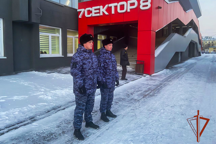 Росгвардия обеспечила безопасность на матчах ВХЛ и Чемпионата России по хоккею с мячом в Кемеровской области 