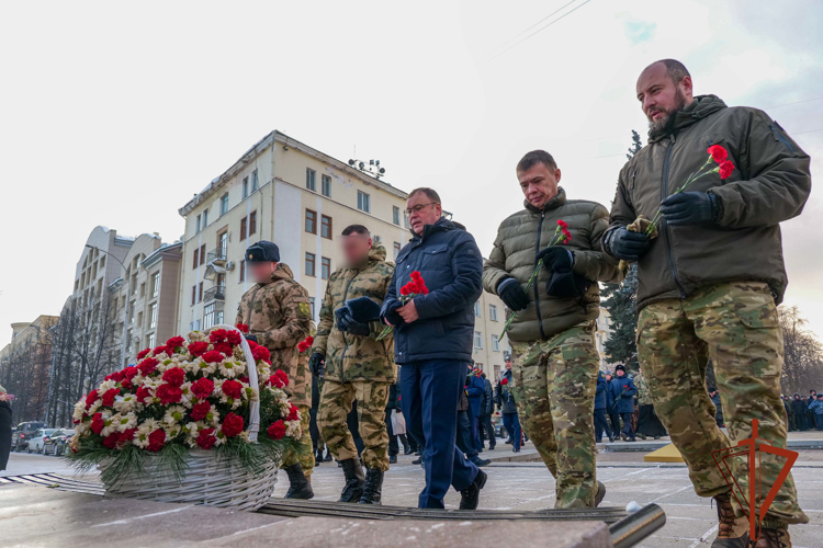 Кузбасские росгвардейцы почтили память павших защитников Отечества 