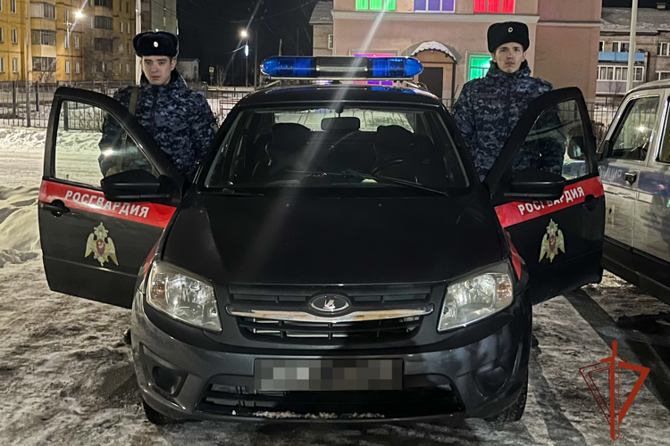 Росгвардейцы помогли горожанке оперативно отыскать пропавшего сына в Кузбассе 