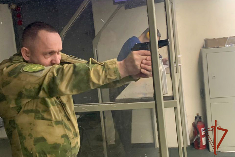 Кузбасские росгвардейцы завоевали серебро на соревнованиях среди силовых структур