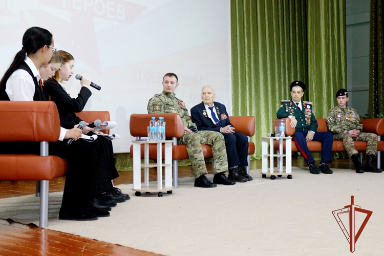 Курсанты кузбасской Росгвардии приняли участие в патриотической «Ассамблее Героев» 